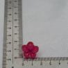 Thumbnail for Handgemaakte epoxy oorstekers 'bloem facet' - roze