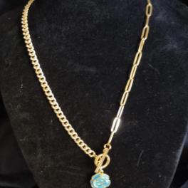 Vergulde ketting met bloem bedel - blauw