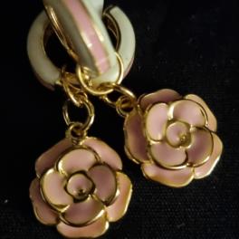 Vergulde creolen met bedel - roze